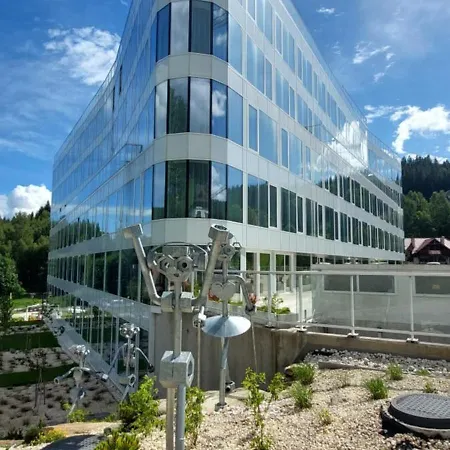 Biala Perla Czarna Gora * Сенна