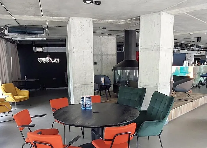 Biala Perla Czarna Gora *