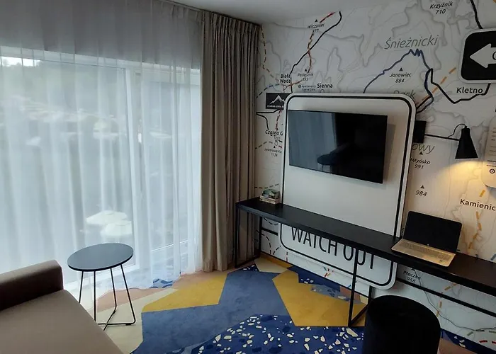 Biala Perla Czarna Gora * Sienna