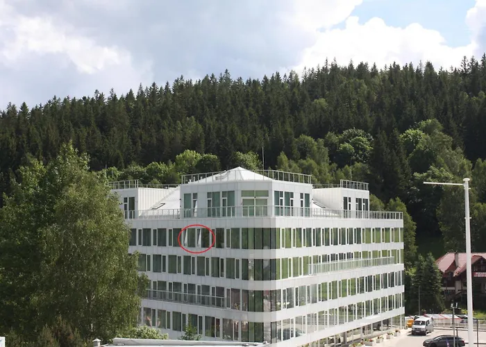 Biala Perla Czarna Gora * Sienna (Klodzko)