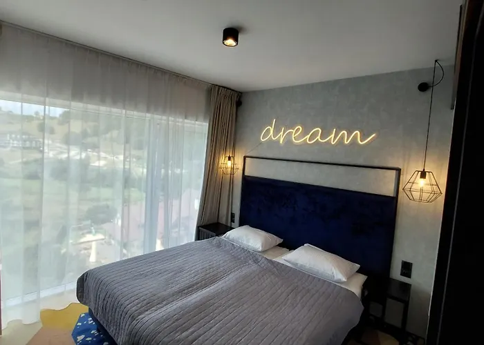 Biala Perla Czarna Gora * Sienna (Klodzko)